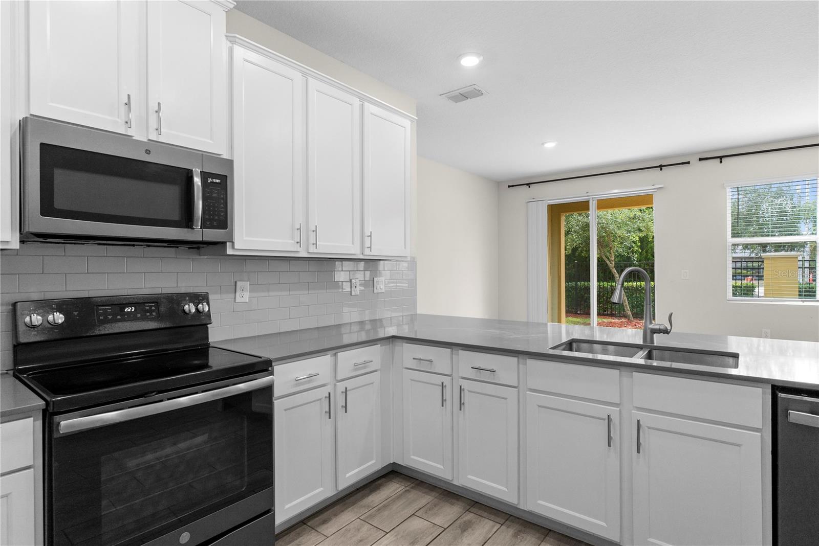9812 RED EAGLE DR, ORLANDO, FL, 32825