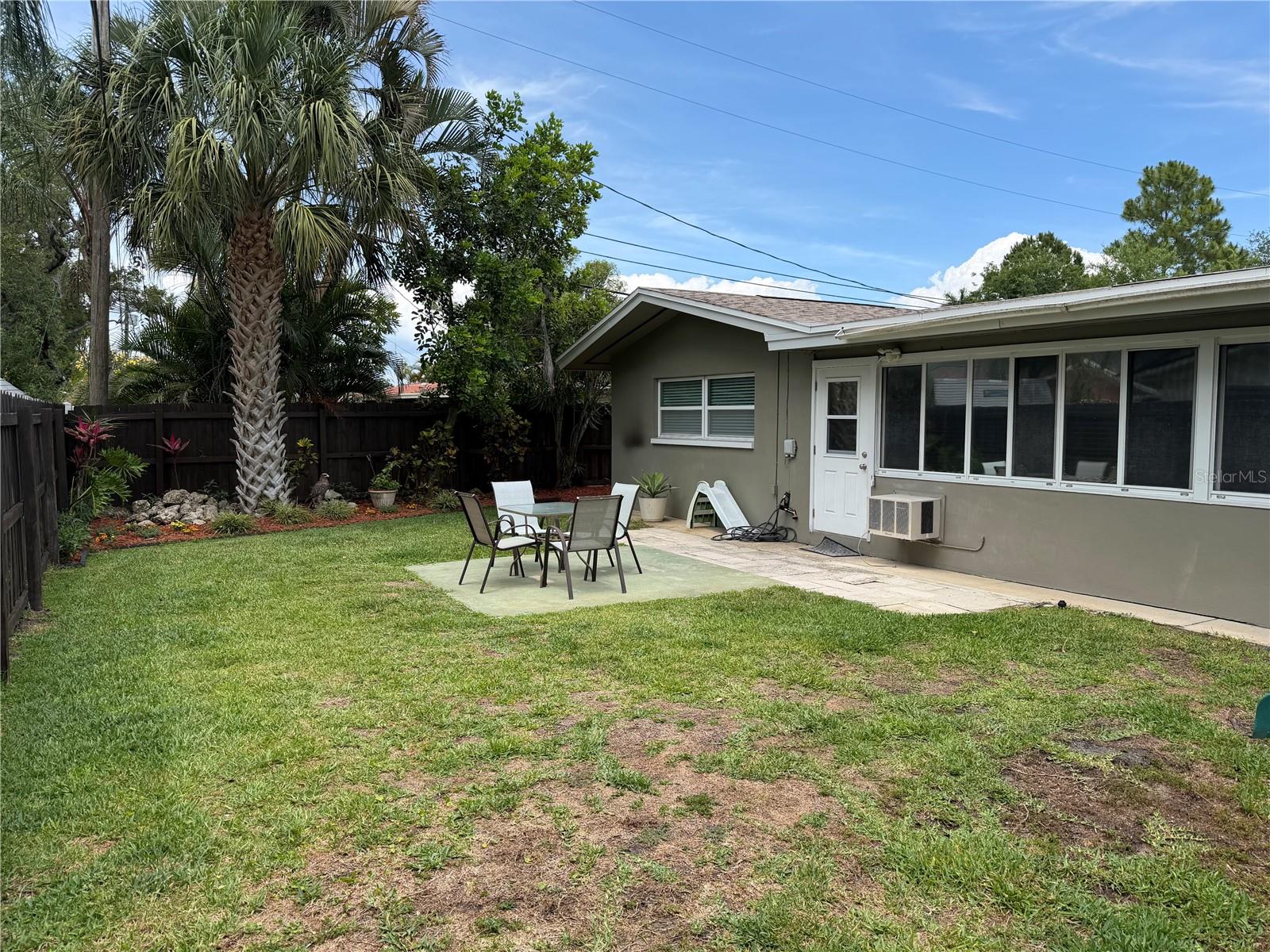 546 GERSHWIN DR, LARGO, FL, 33771