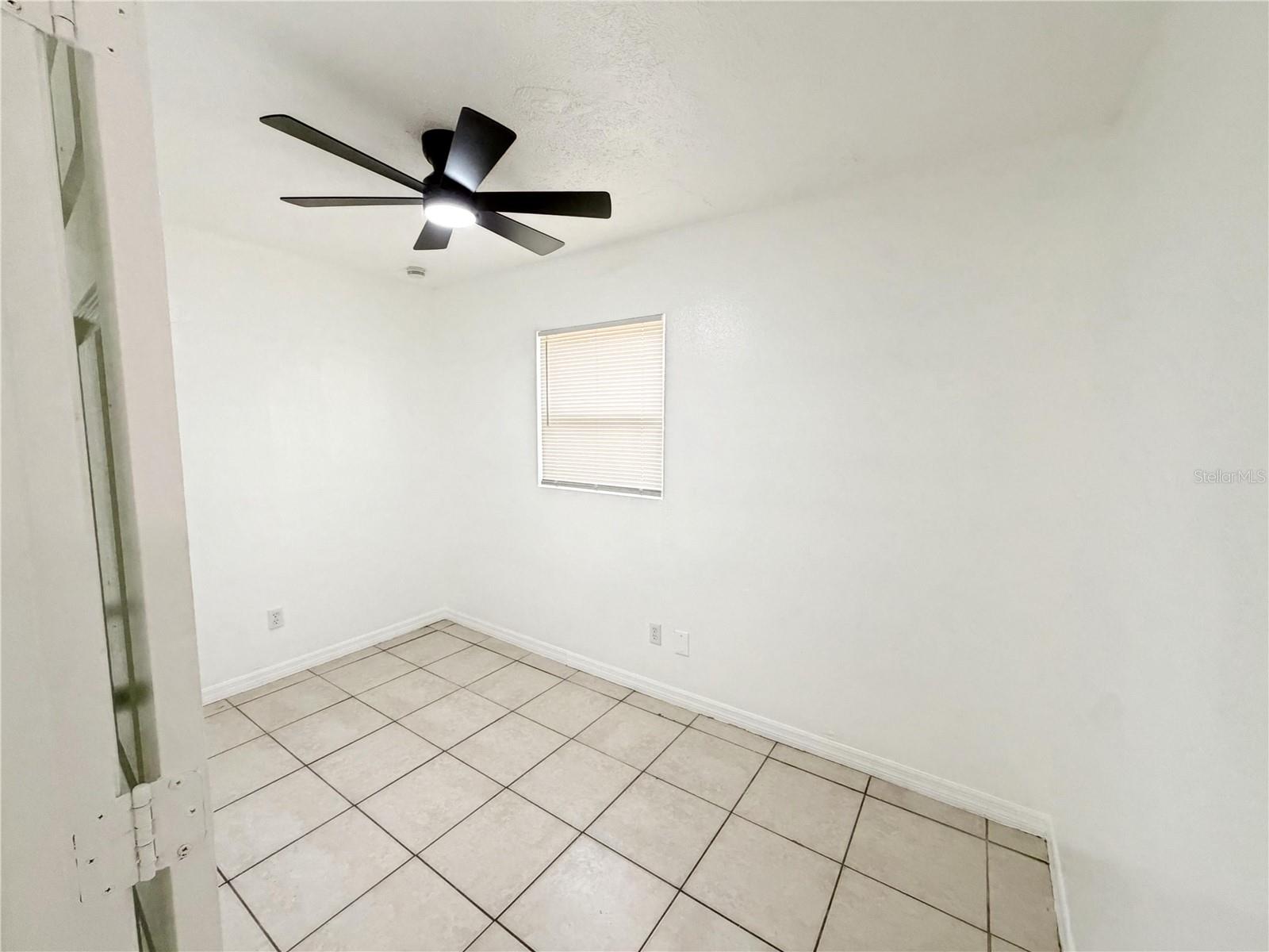 3916 E GENESEE ST, TAMPA, FL, 33610