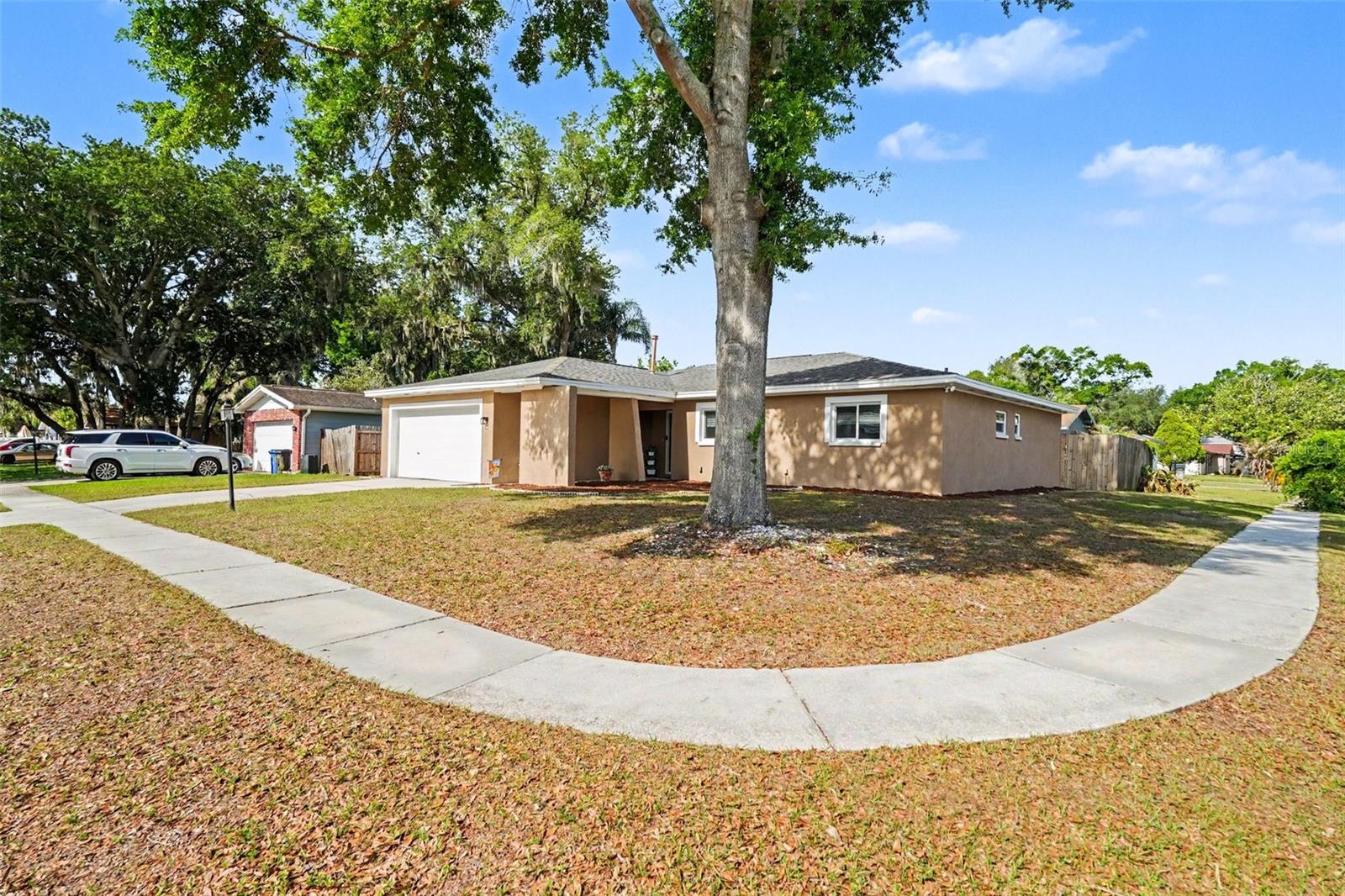2209 SHERBROOK DR, VALRICO, FL, 33594