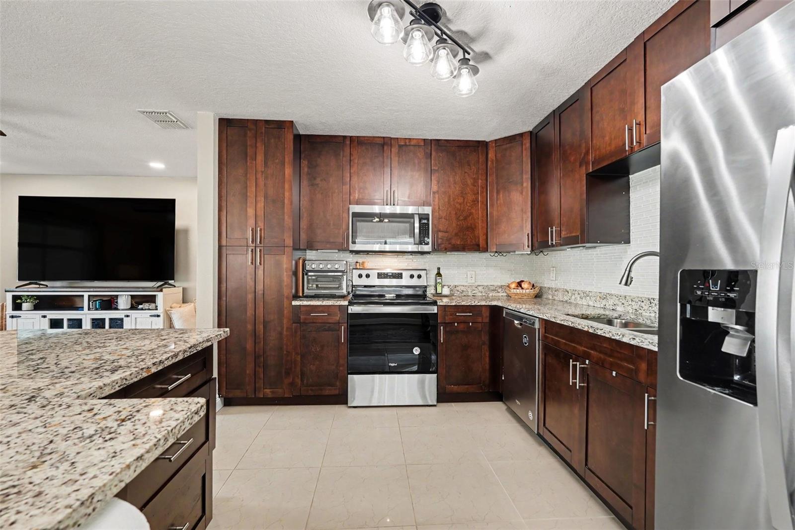 2209 SHERBROOK DR, VALRICO, FL, 33594