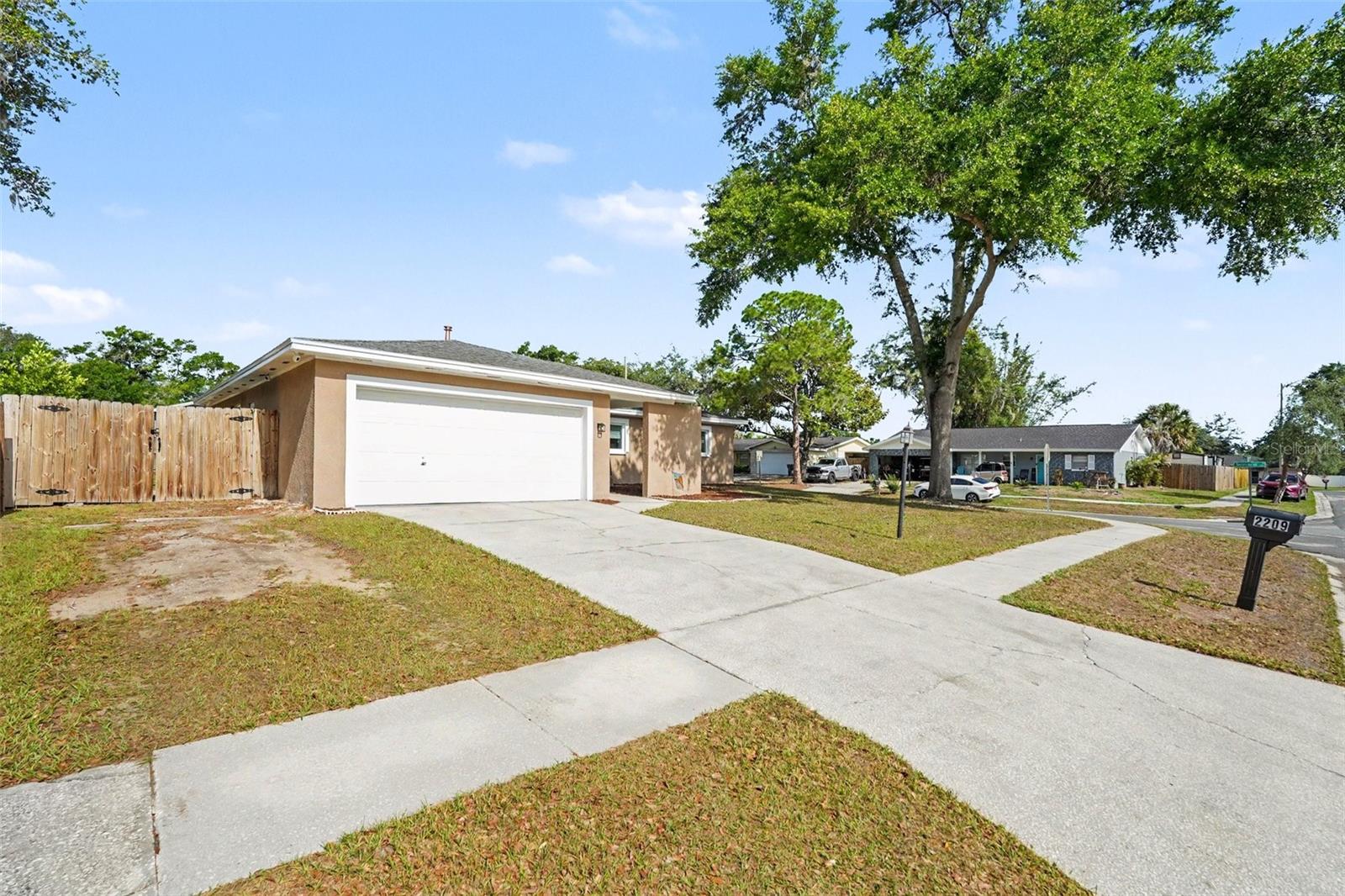 2209 SHERBROOK DR, VALRICO, FL, 33594