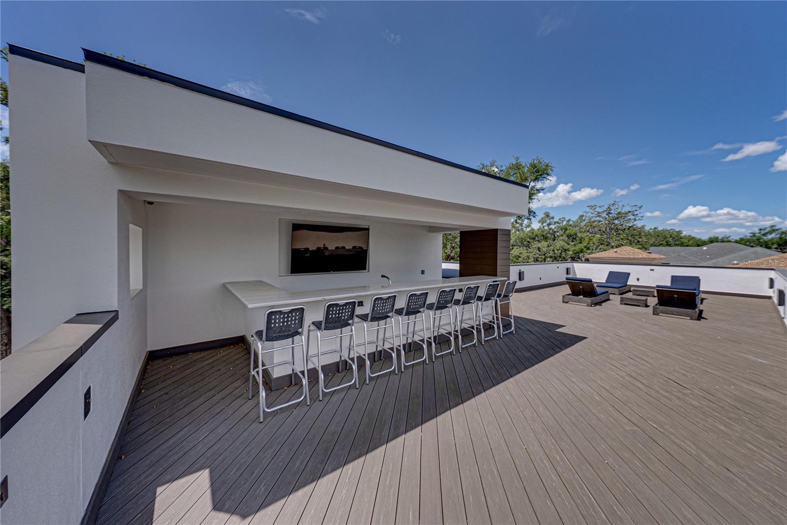 2903 W HAWTHORNE RD, TAMPA, FL, 33611