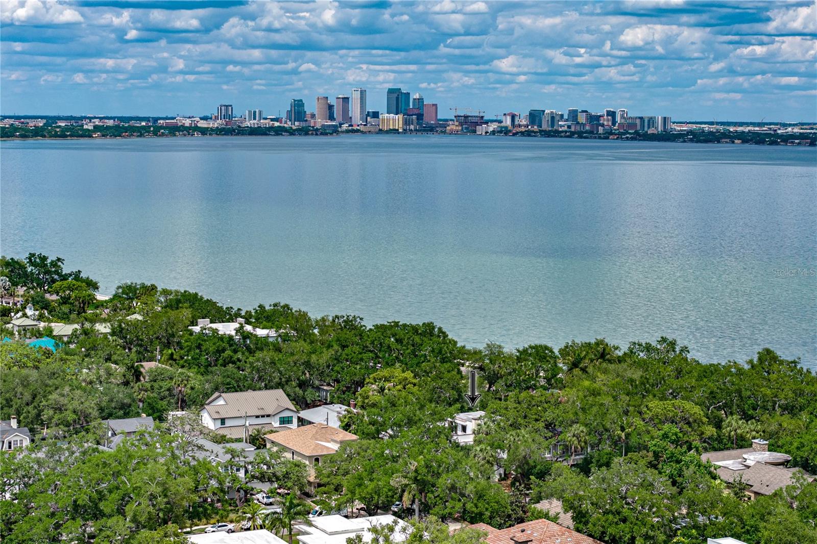 2903 W HAWTHORNE RD, TAMPA, FL, 33611