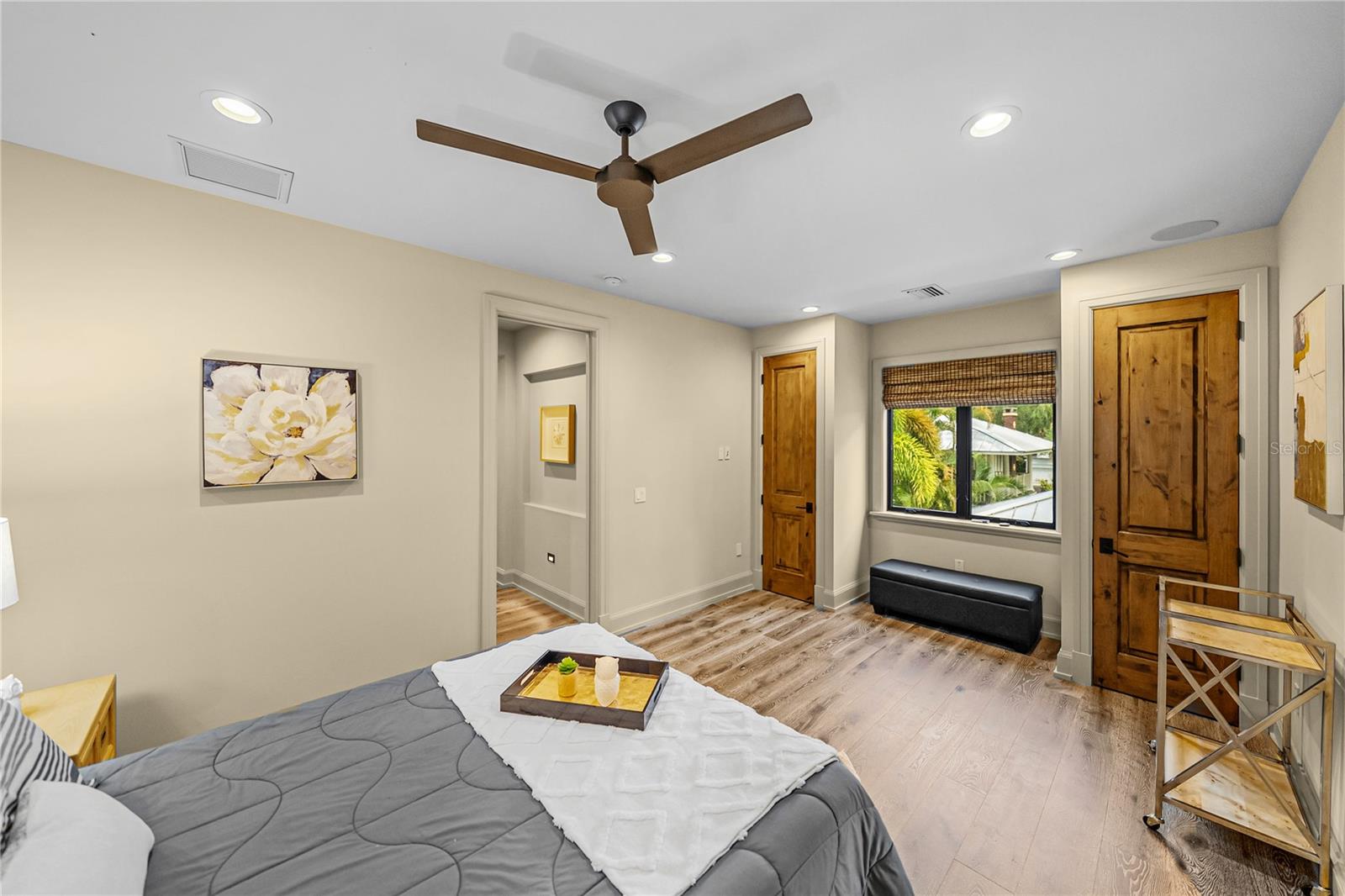 2903 W HAWTHORNE RD, TAMPA, FL, 33611