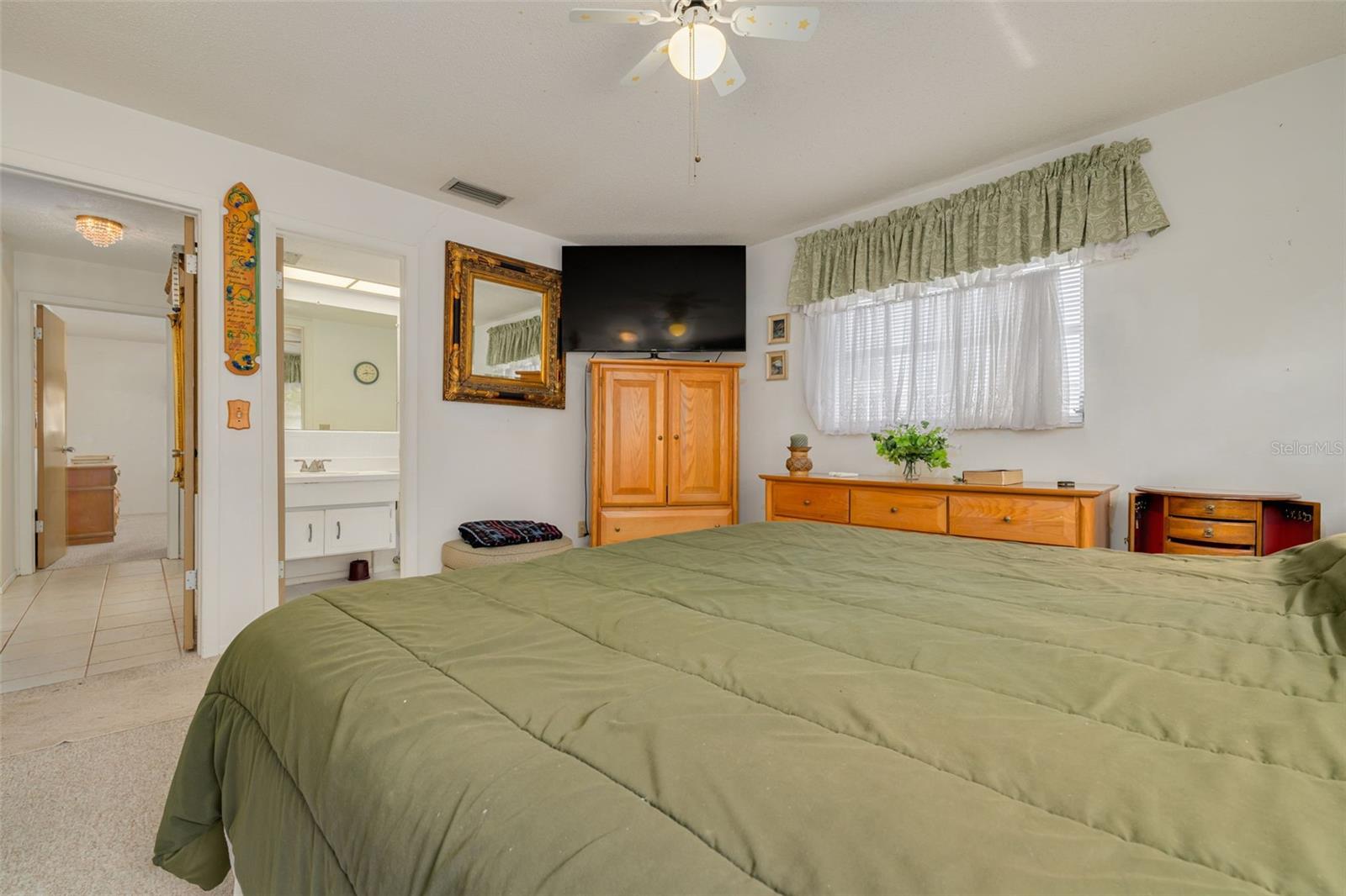 1401 CARA DR #1401, LARGO, FL, 33771