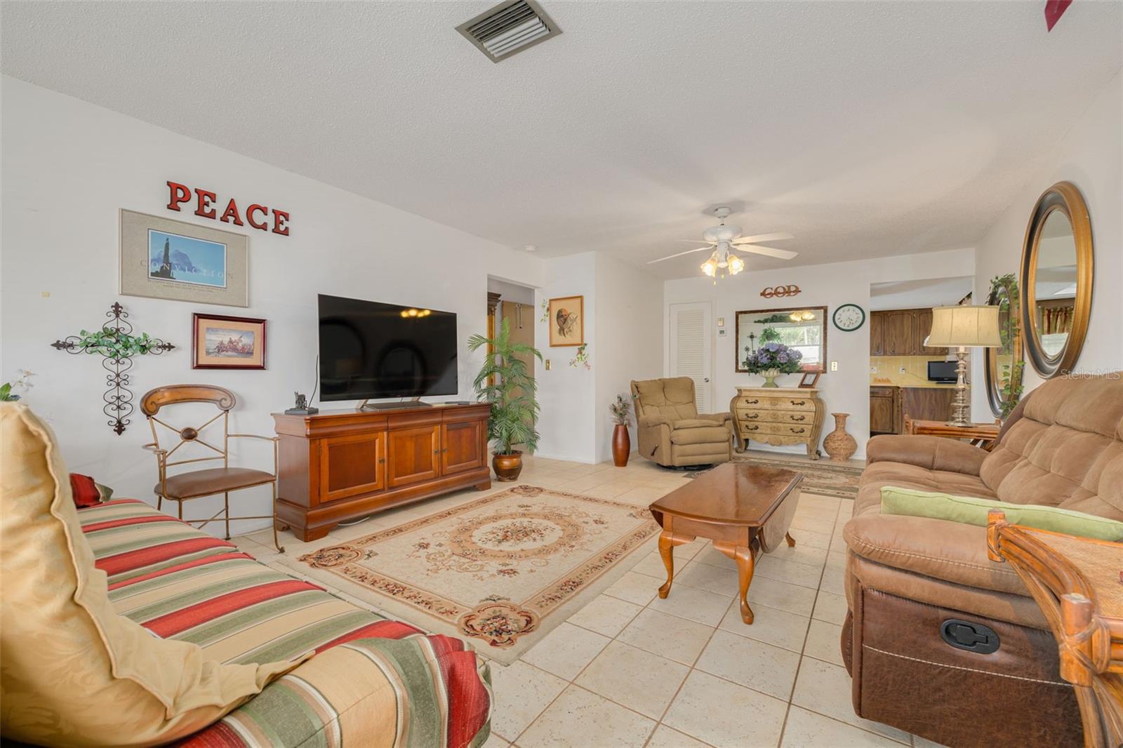 1401 CARA DR #1401, LARGO, FL, 33771