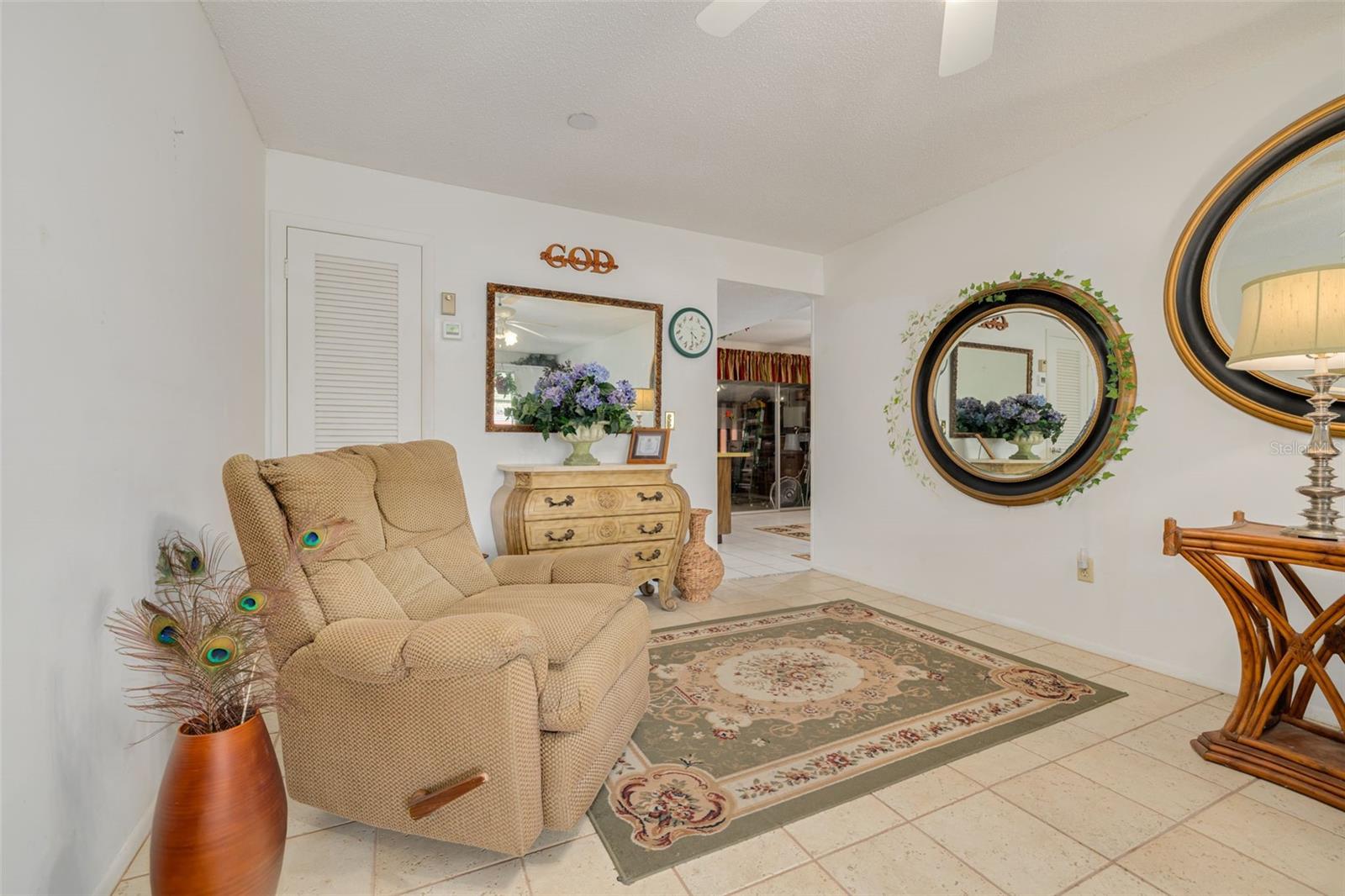 1401 CARA DR #1401, LARGO, FL, 33771