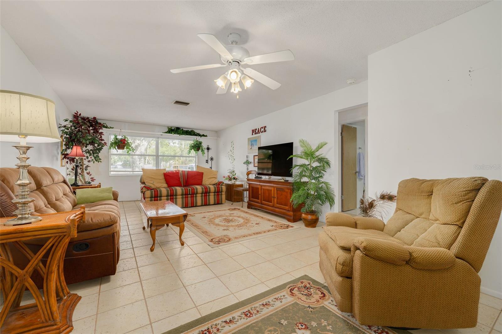 1401 CARA DR #1401, LARGO, FL, 33771