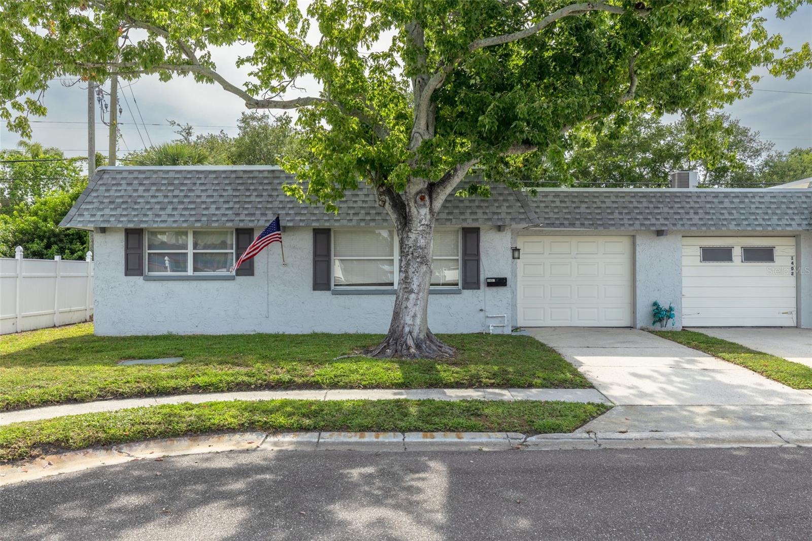 1401 CARA DR #1401, LARGO, FL, 33771