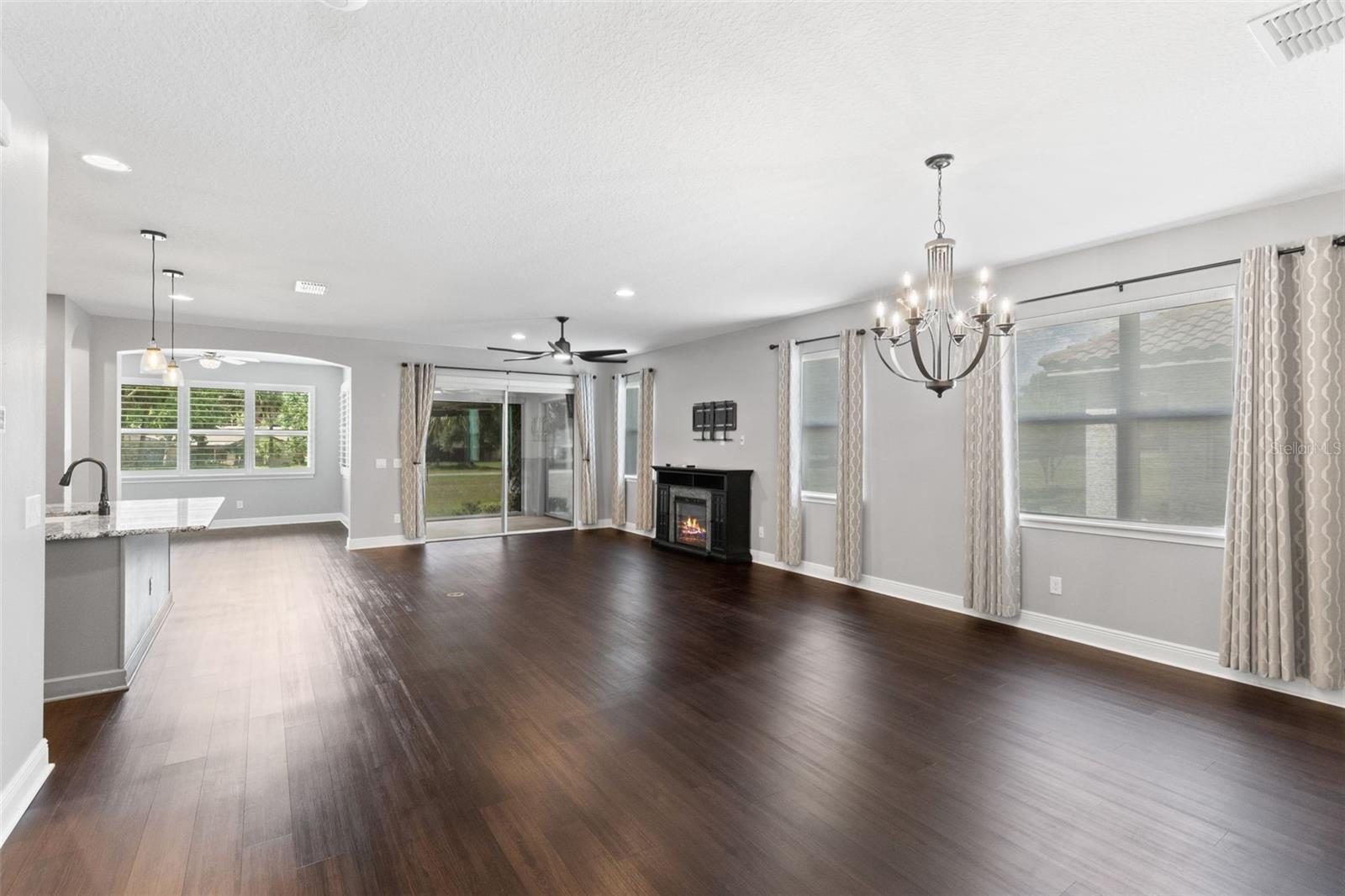 2718 SARZANA LN, APOPKA, FL, 32712