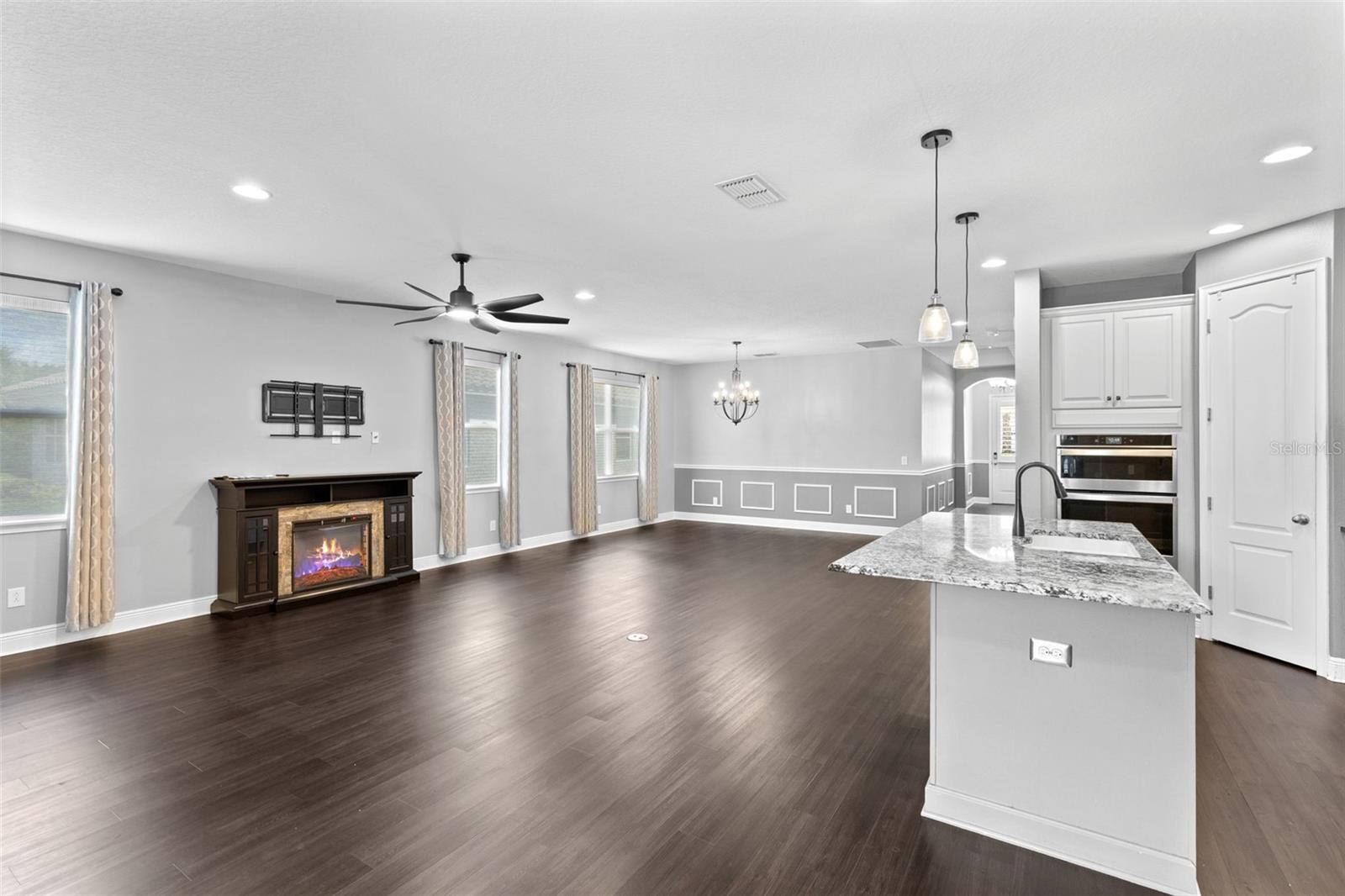 2718 SARZANA LN, APOPKA, FL, 32712