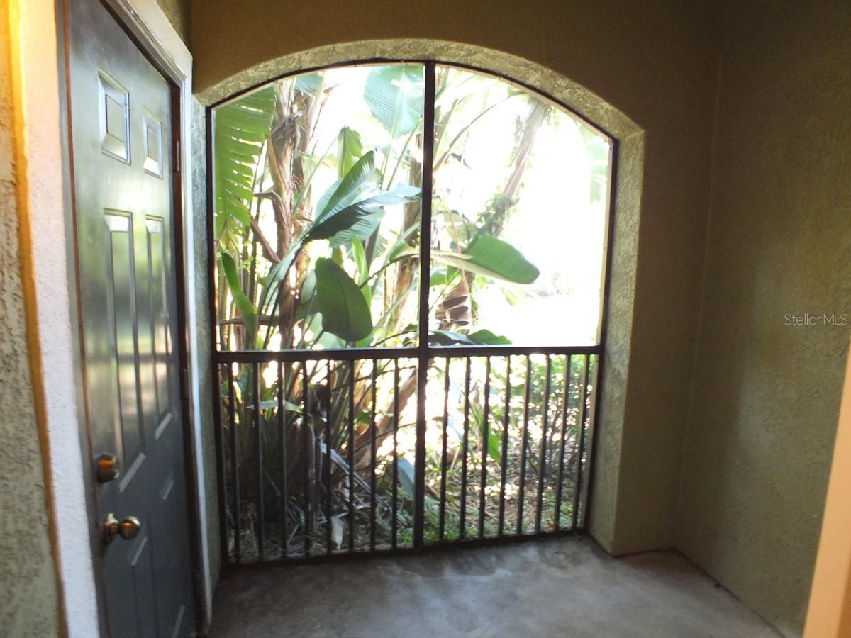 10106 COURTNEY OAKS CIR #104, TAMPA, FL, 33619