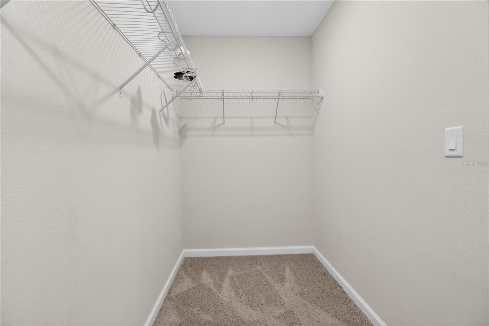 821 BLUE CREEK DR, HAINES CITY, FL, 33844
