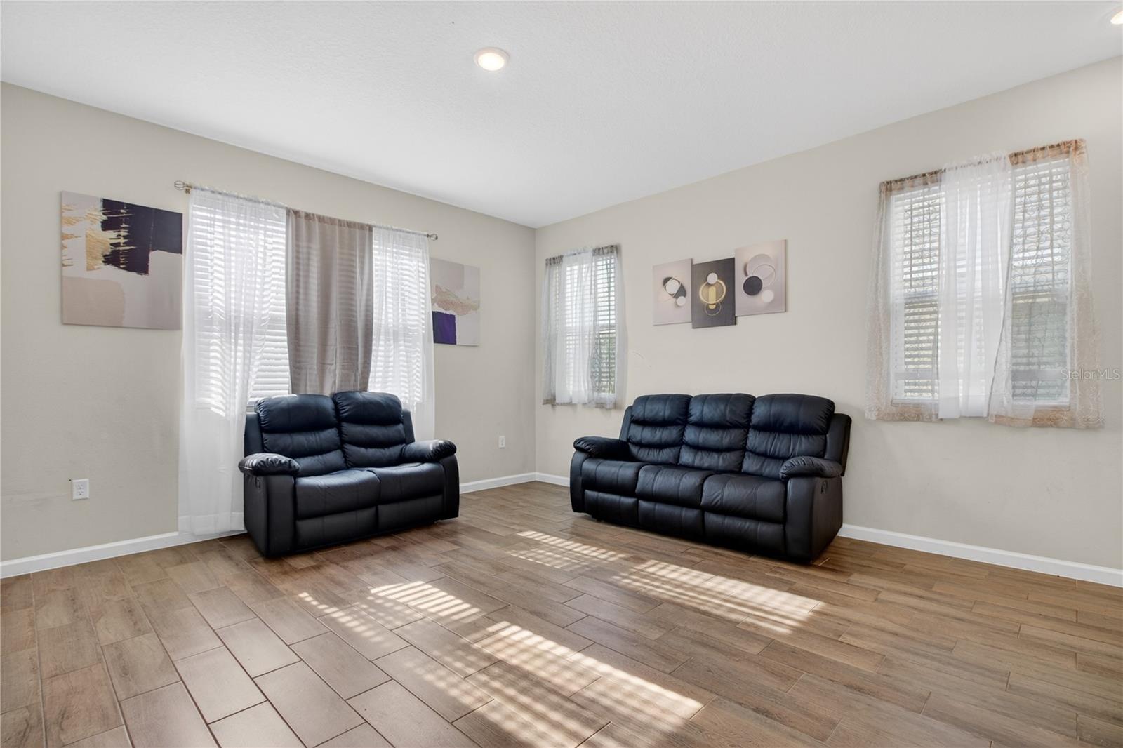 821 BLUE CREEK DR, HAINES CITY, FL, 33844