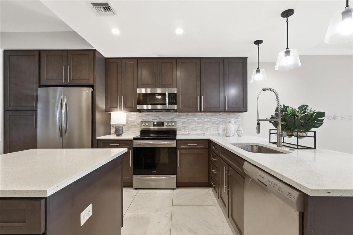 16300 COUNTY ROAD 455 #404, MONTVERDE, FL, 34756