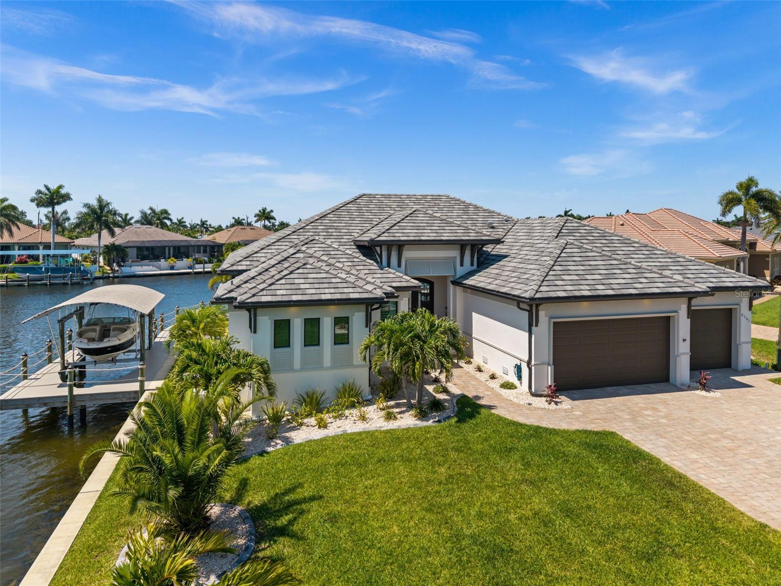 5201 SKYLARK CT, CAPE CORAL, FL, 33904