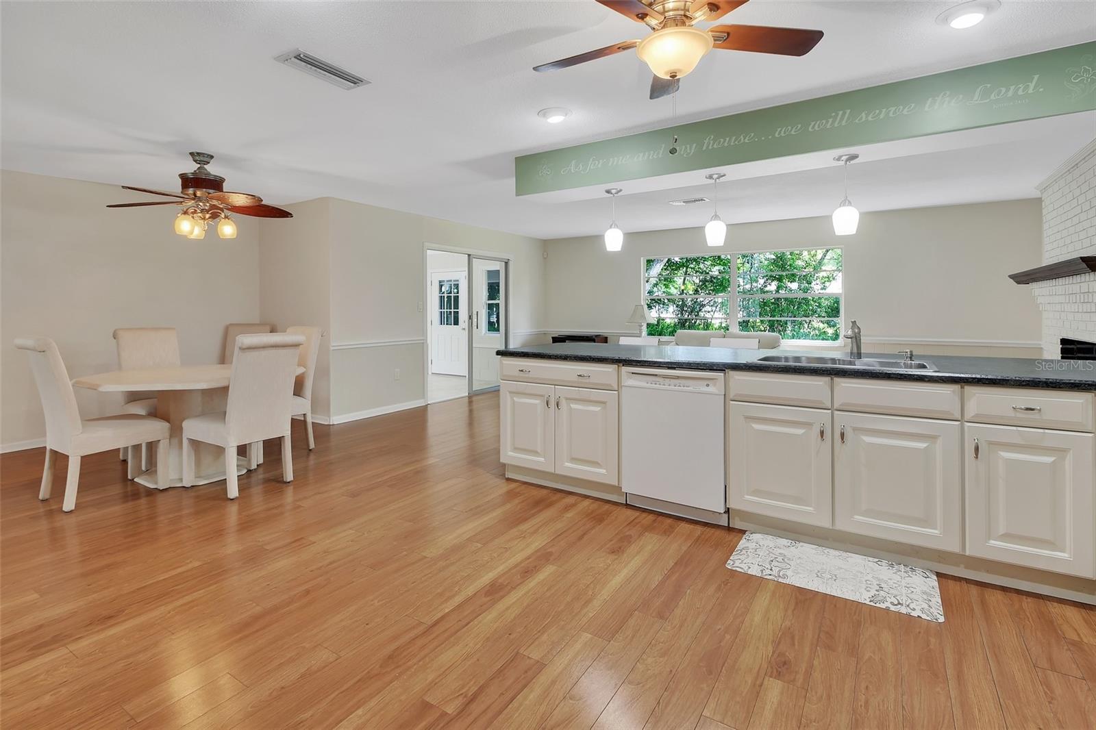 1939 WALLACE CT, DELAND, FL, 32720