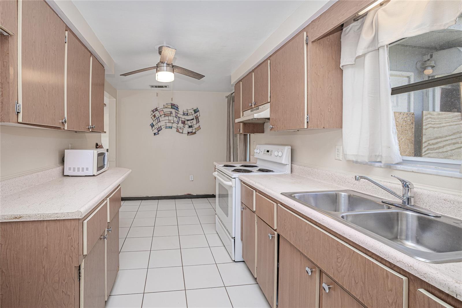 3559 HARBOR BLVD, PORT CHARLOTTE, FL, 33952
