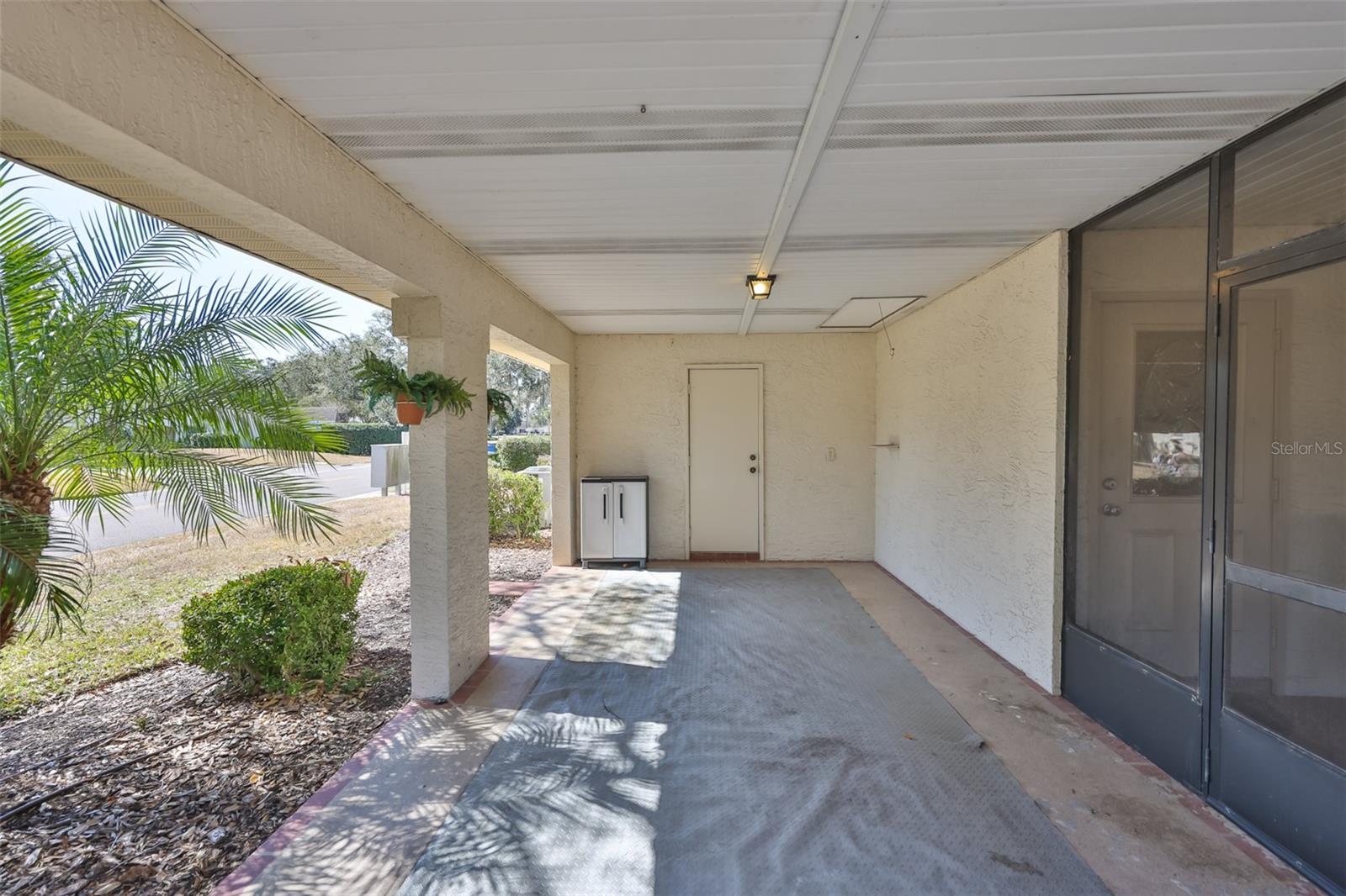 2035 HAMPSTEAD CIR, SUN CITY CENTER, FL, 33573