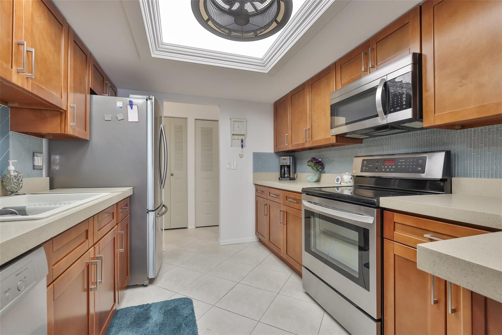 2035 HAMPSTEAD CIR, SUN CITY CENTER, FL, 33573