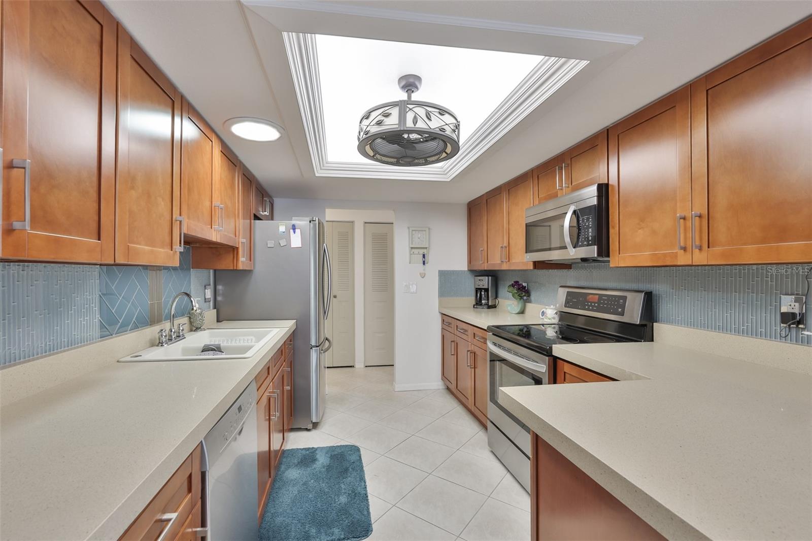 2035 HAMPSTEAD CIR, SUN CITY CENTER, FL, 33573