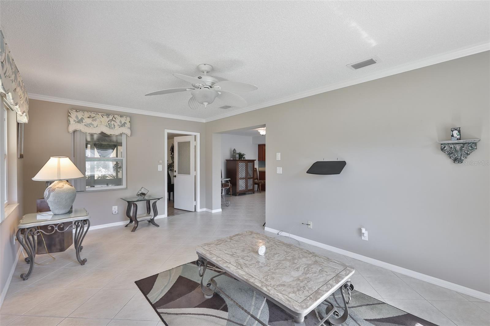 2035 HAMPSTEAD CIR, SUN CITY CENTER, FL, 33573