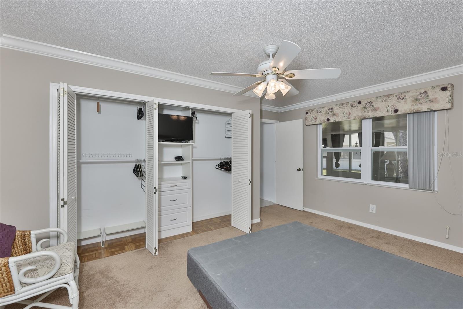 2035 HAMPSTEAD CIR, SUN CITY CENTER, FL, 33573