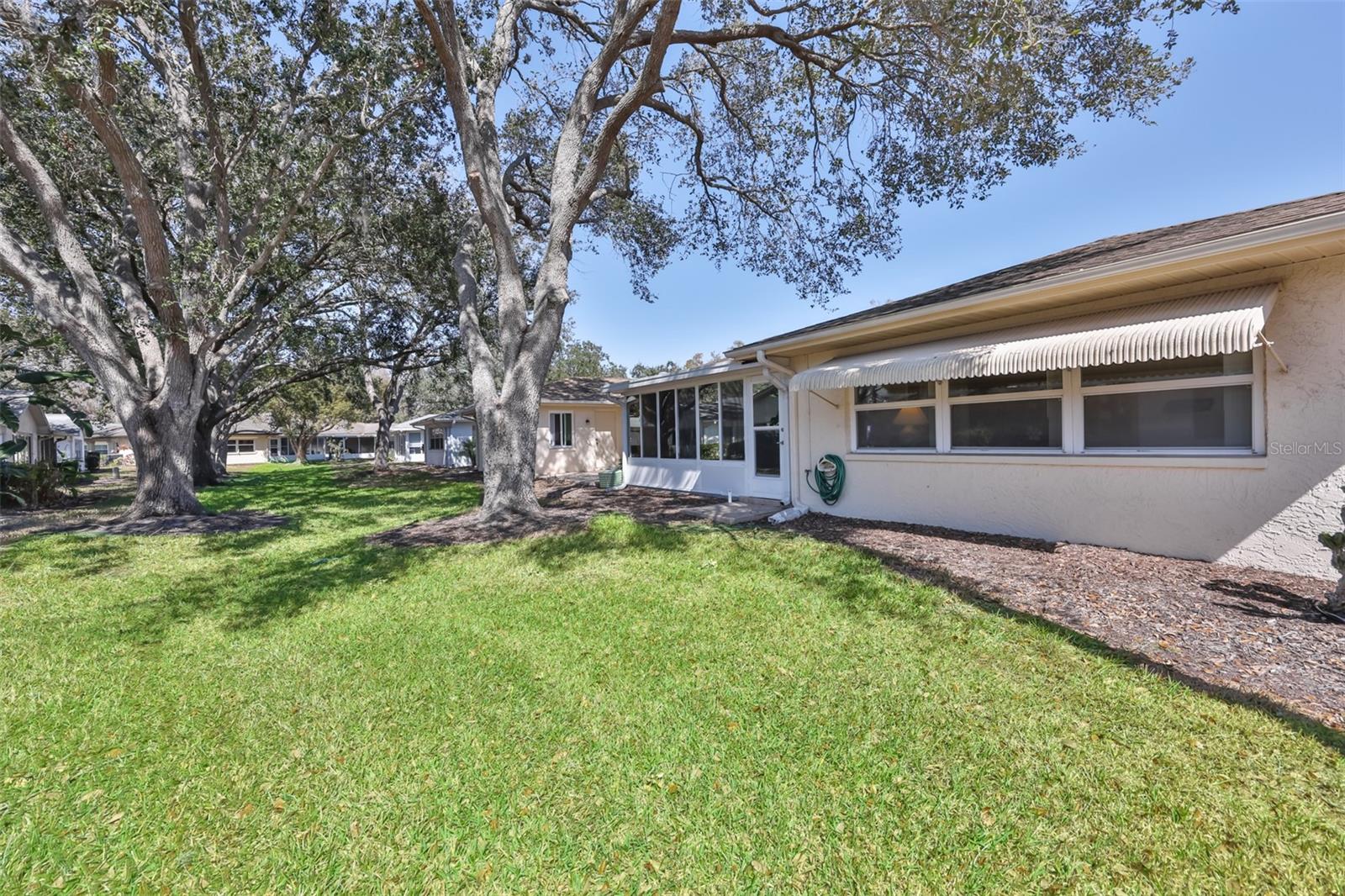 2035 HAMPSTEAD CIR, SUN CITY CENTER, FL, 33573