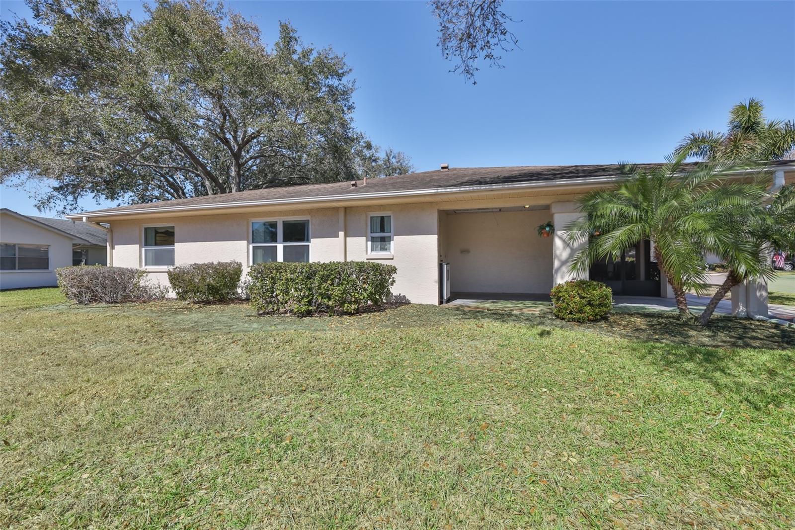 2035 HAMPSTEAD CIR, SUN CITY CENTER, FL, 33573