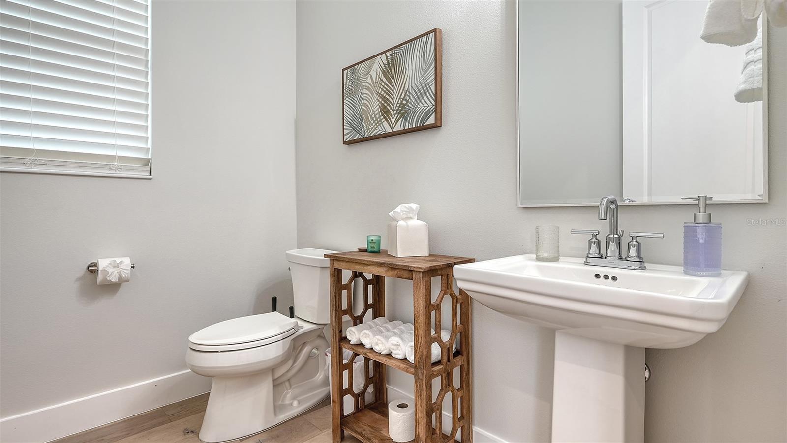 1537 SIESTA DR, SARASOTA, FL, 34239