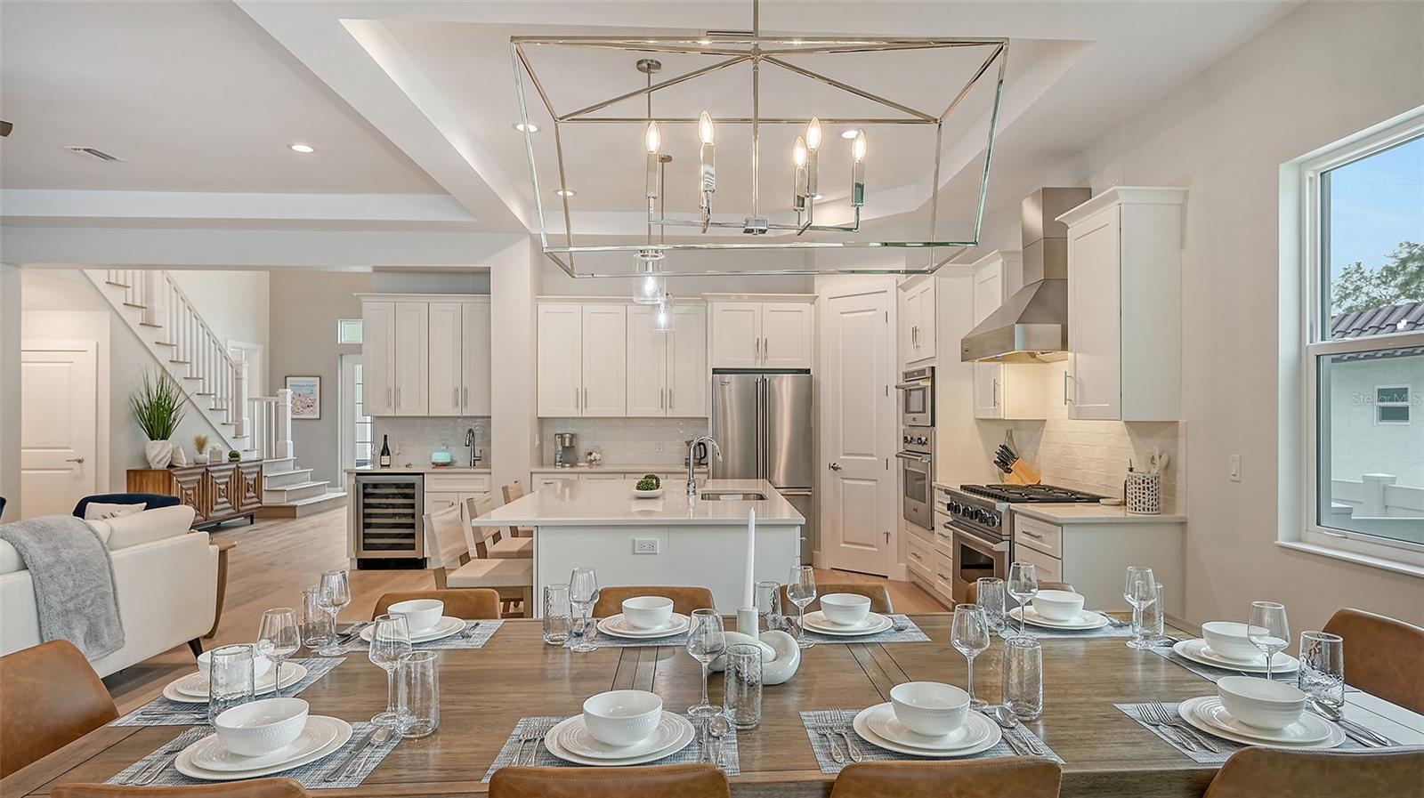 1537 SIESTA DR, SARASOTA, FL, 34239