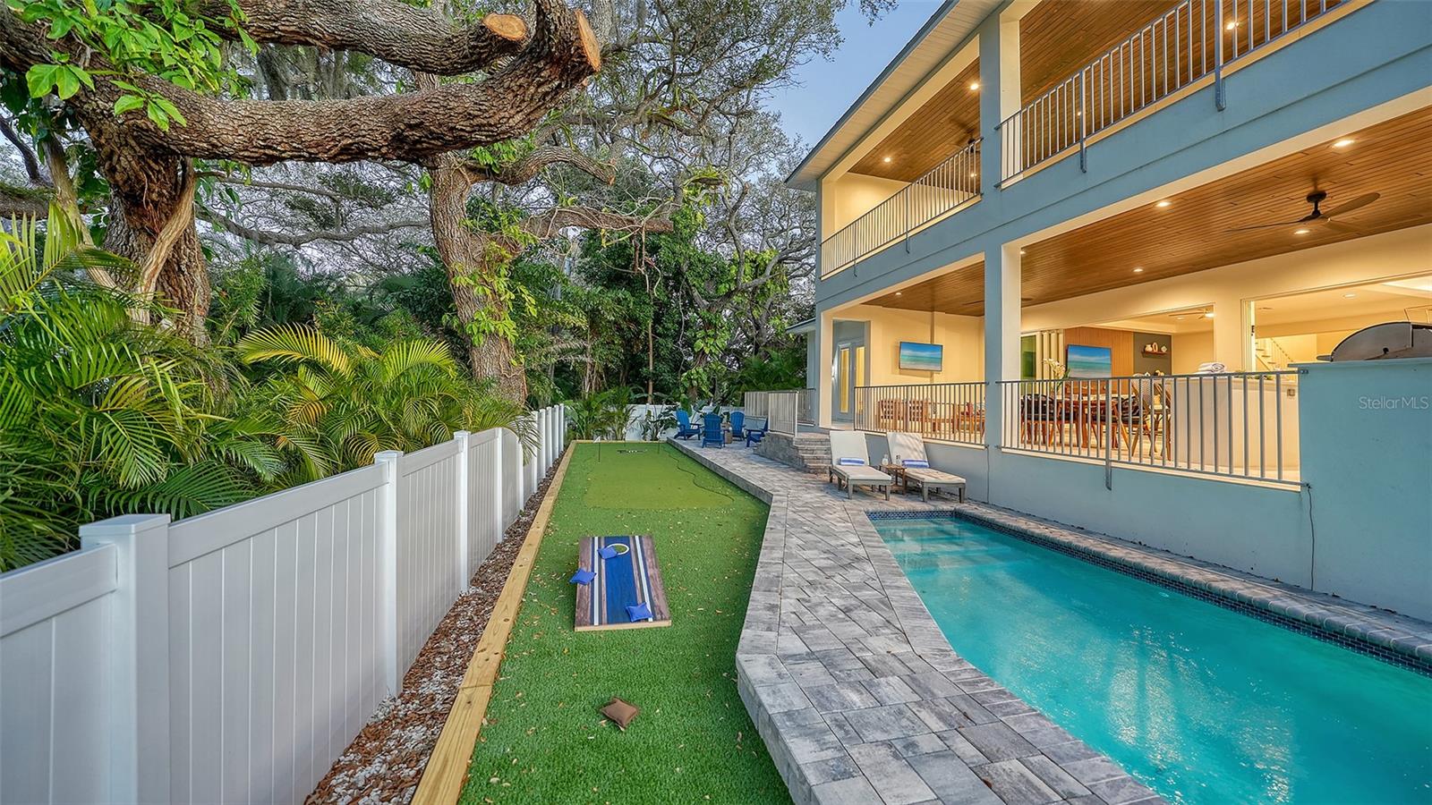 1537 SIESTA DR, SARASOTA, FL, 34239