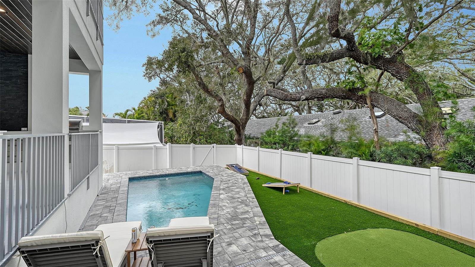 1537 SIESTA DR, SARASOTA, FL, 34239