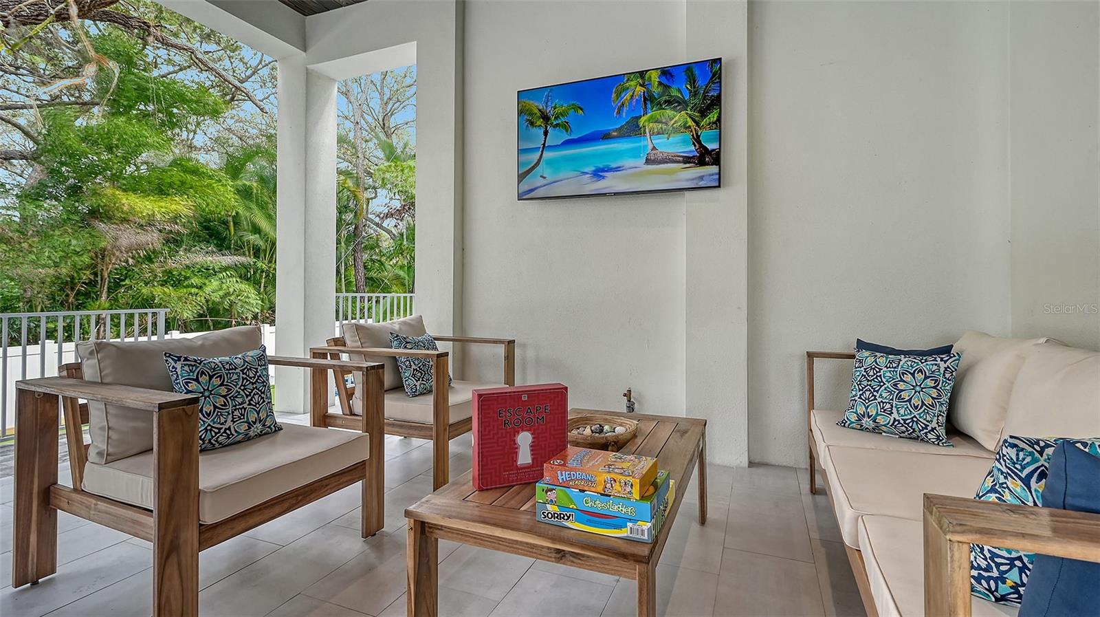 1537 SIESTA DR, SARASOTA, FL, 34239