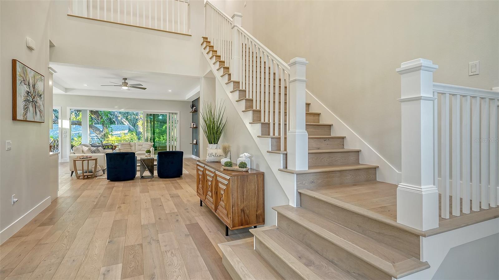 1537 SIESTA DR, SARASOTA, FL, 34239