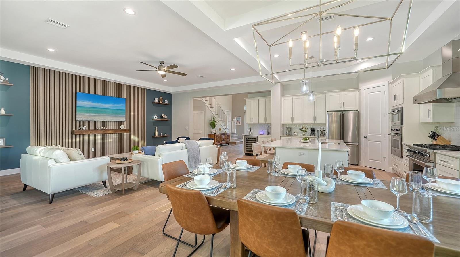 1537 SIESTA DR, SARASOTA, FL, 34239