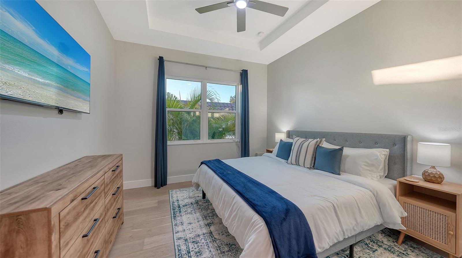 1537 SIESTA DR, SARASOTA, FL, 34239