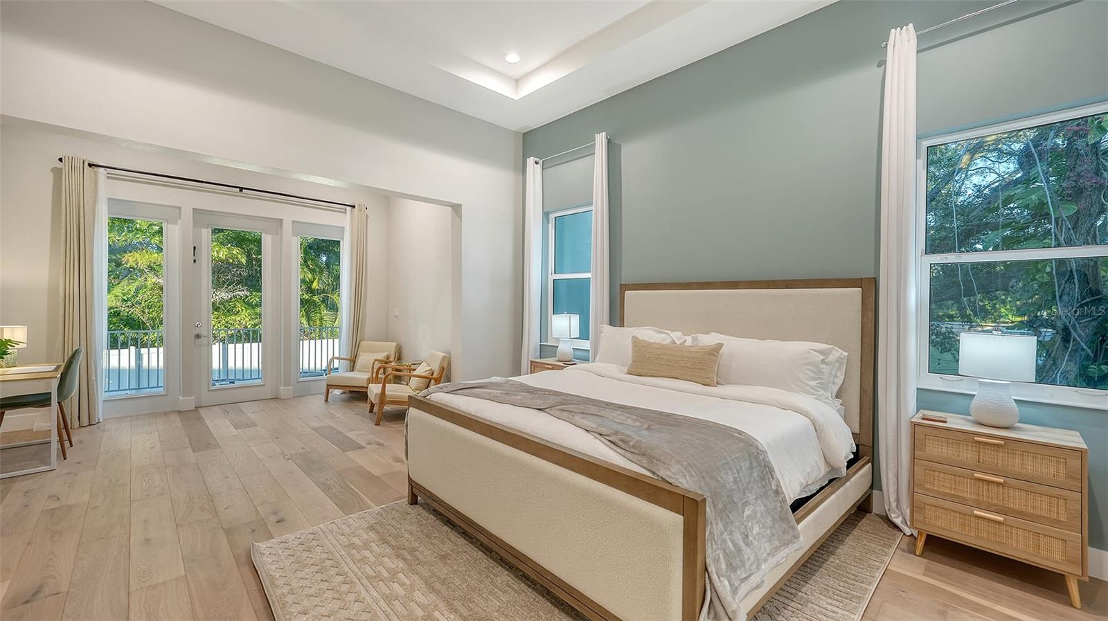 1537 SIESTA DR, SARASOTA, FL, 34239
