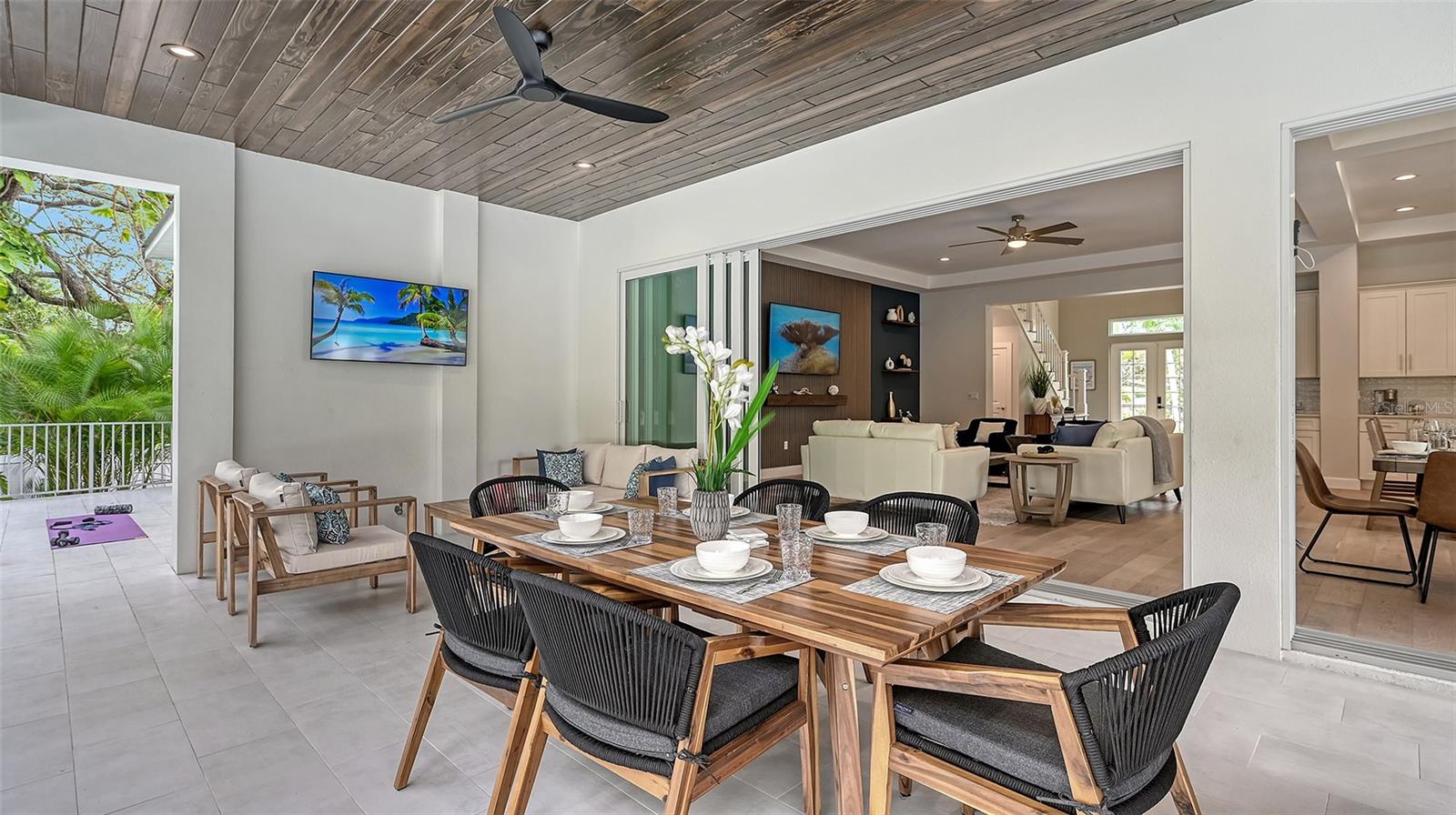 1537 SIESTA DR, SARASOTA, FL, 34239