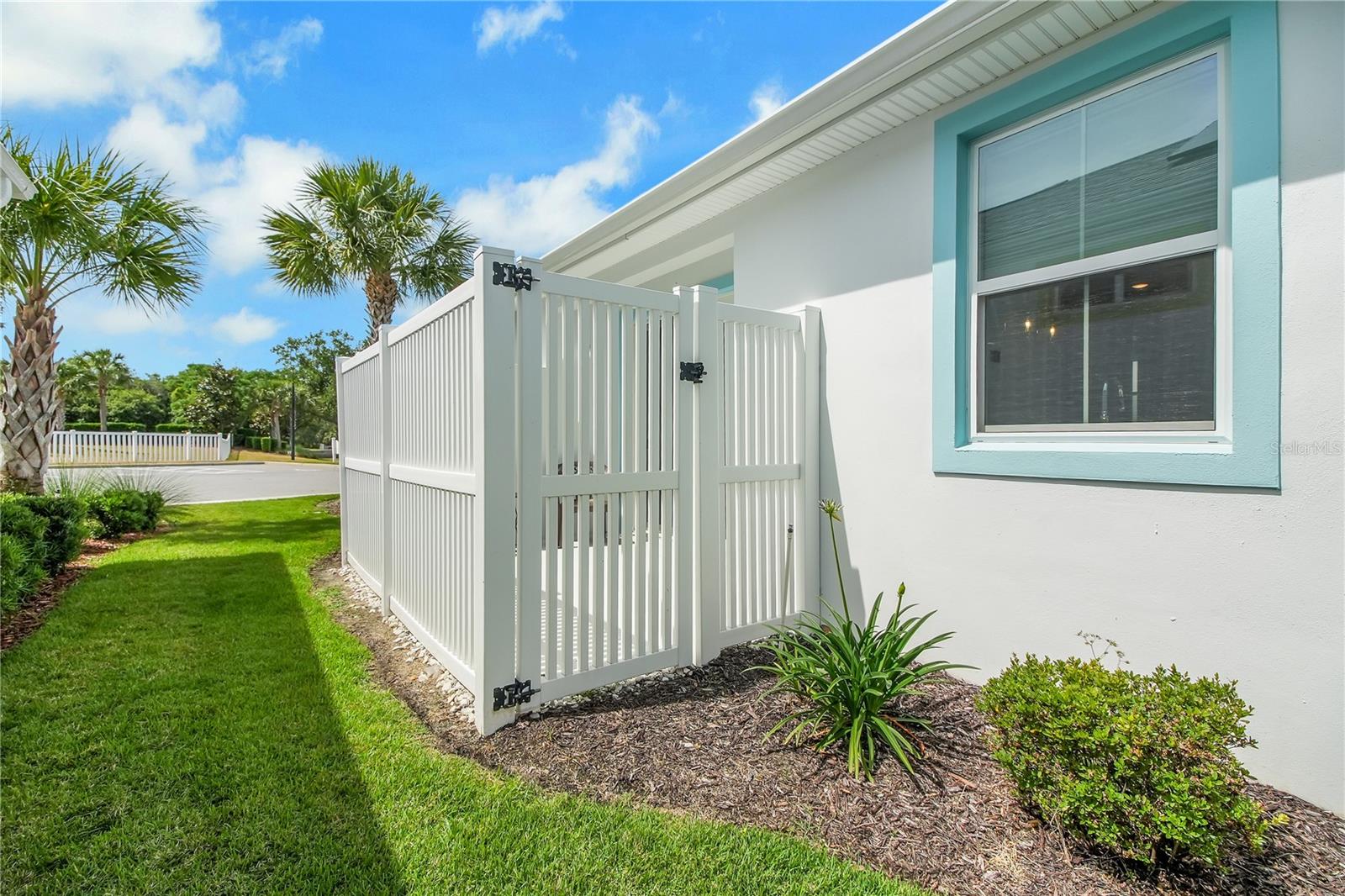 357 CONCH KEY LN, LADY LAKE, FL, 32159