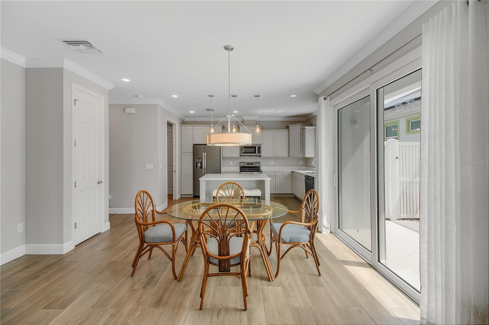 357 CONCH KEY LN, LADY LAKE, FL, 32159