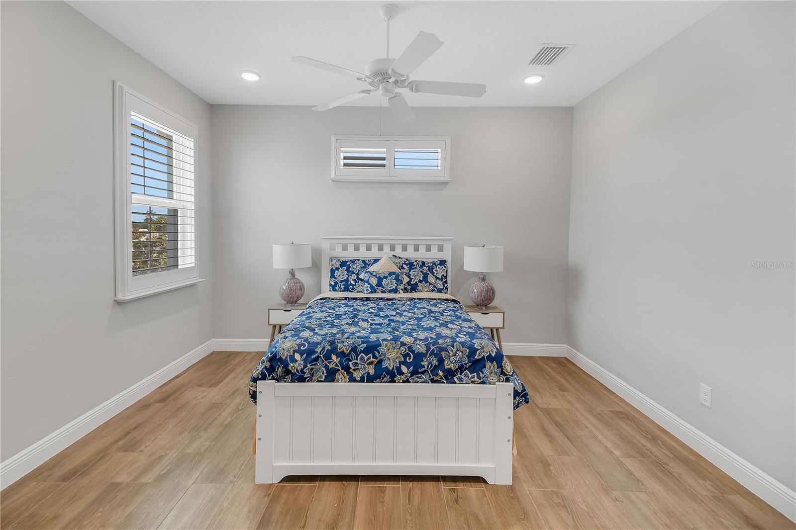 357 CONCH KEY LN, LADY LAKE, FL, 32159