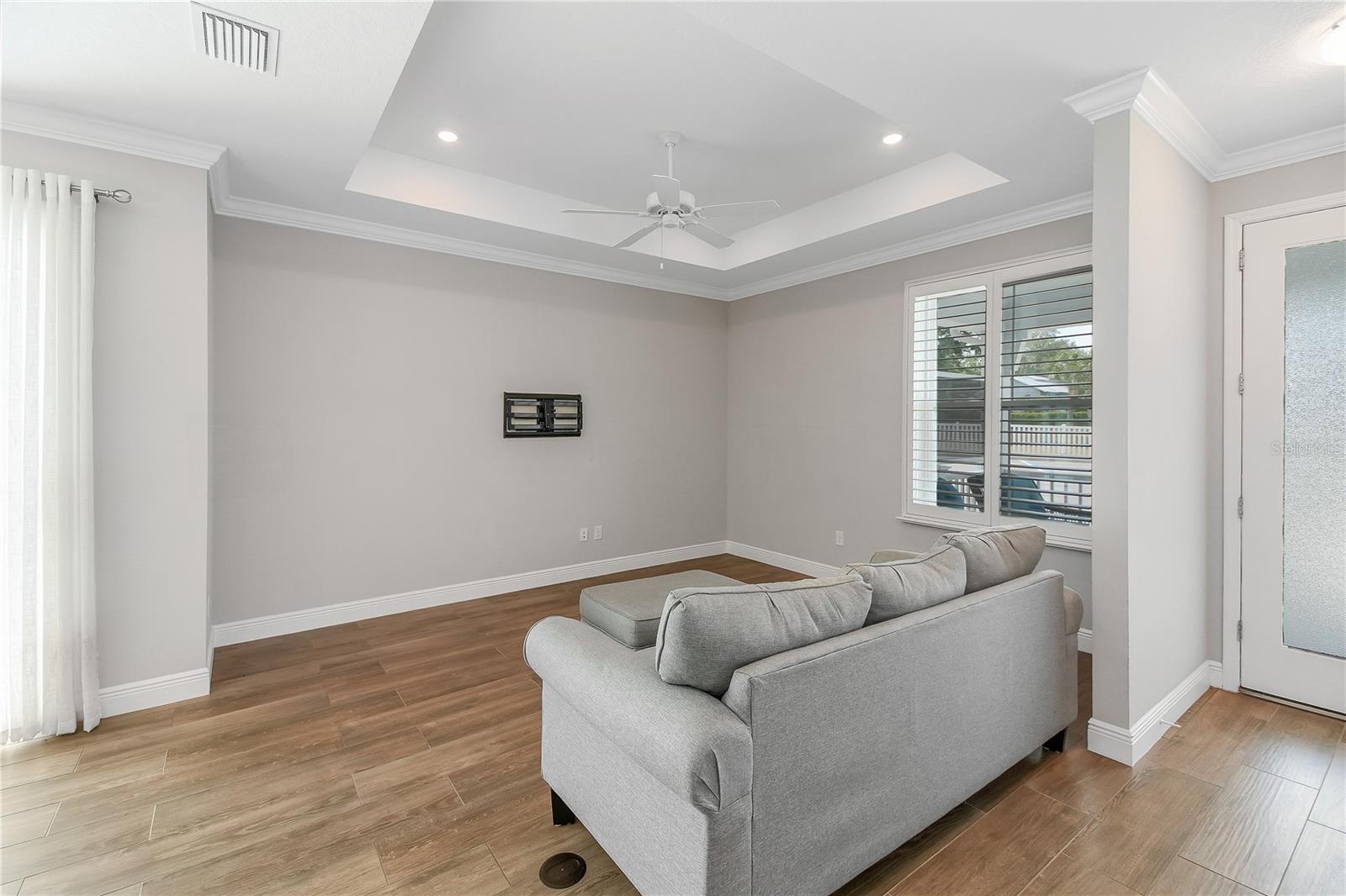 357 CONCH KEY LN, LADY LAKE, FL, 32159
