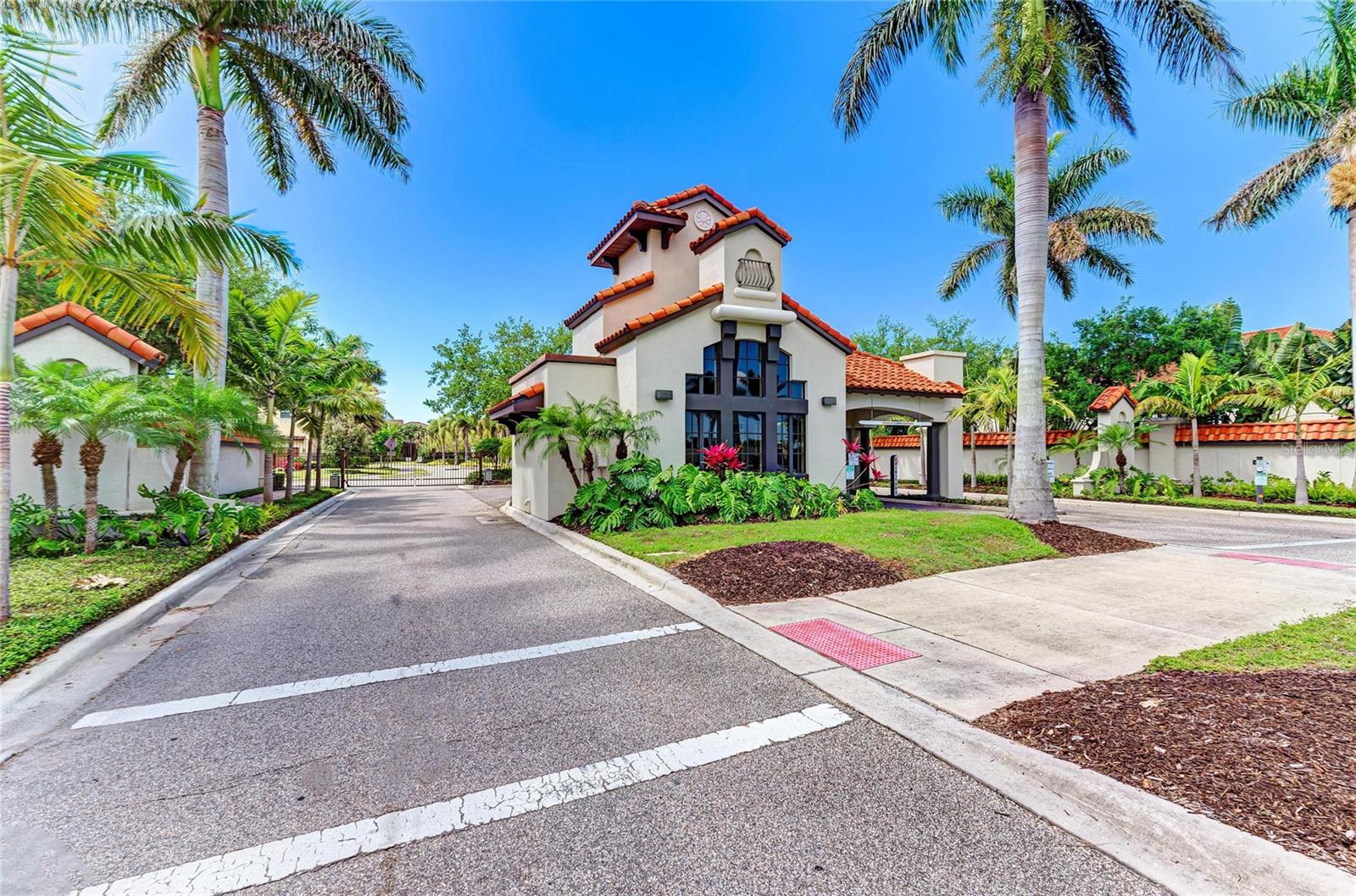 5819 TITLE ROW DR, BRADENTON, FL, 34210