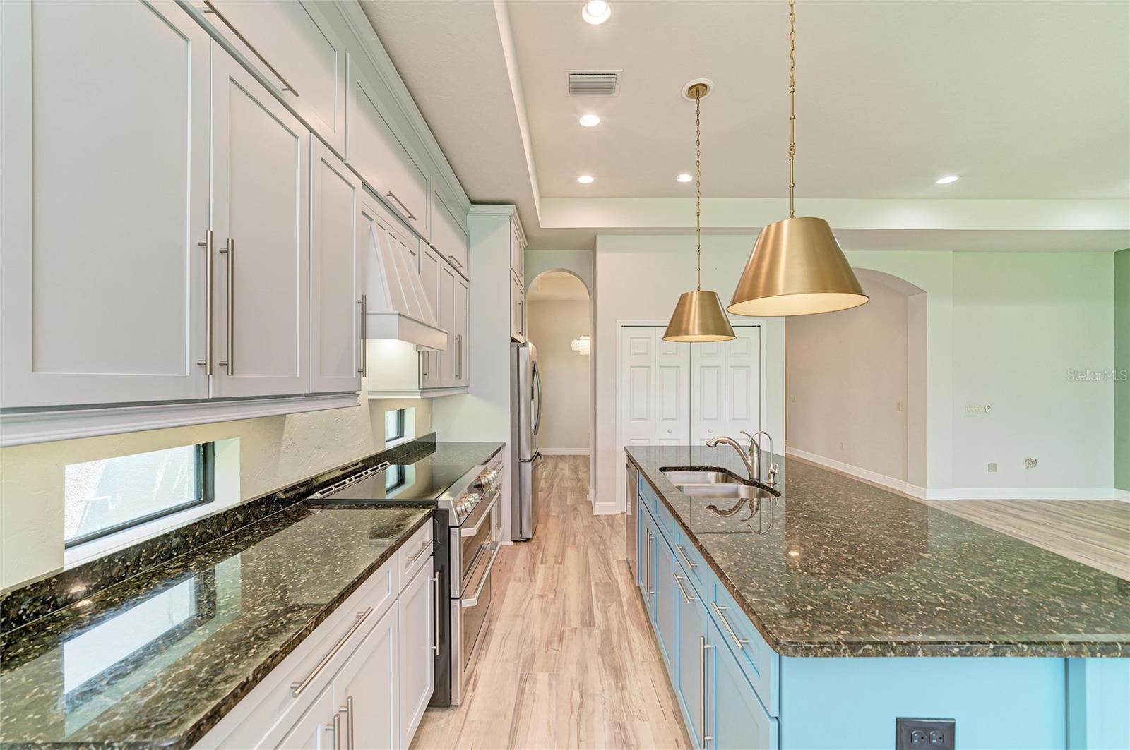 5819 TITLE ROW DR, BRADENTON, FL, 34210