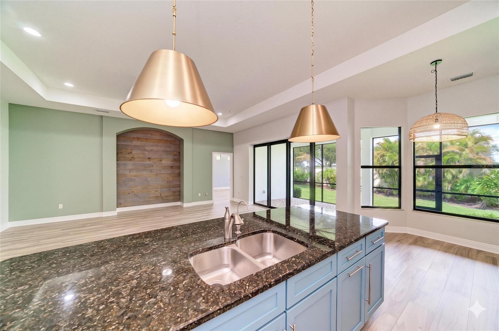 5819 TITLE ROW DR, BRADENTON, FL, 34210