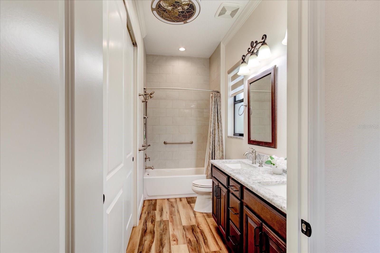 26301 AVENIDA LAS COLINAS, HOWEY IN THE HILLS, FL, 34737