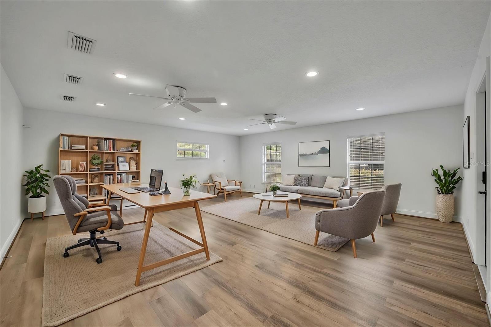 1717 W KELLY PARK RD, APOPKA, FL, 32712
