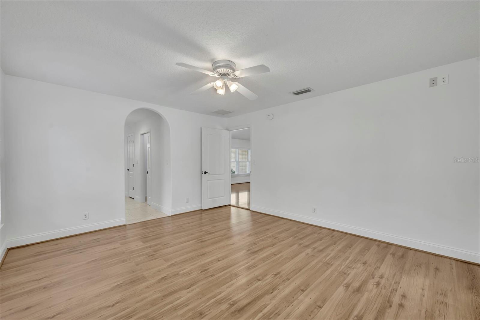 1717 W KELLY PARK RD, APOPKA, FL, 32712